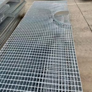 rejilla de acero a medida de forma irregular fabricada según plano CAD