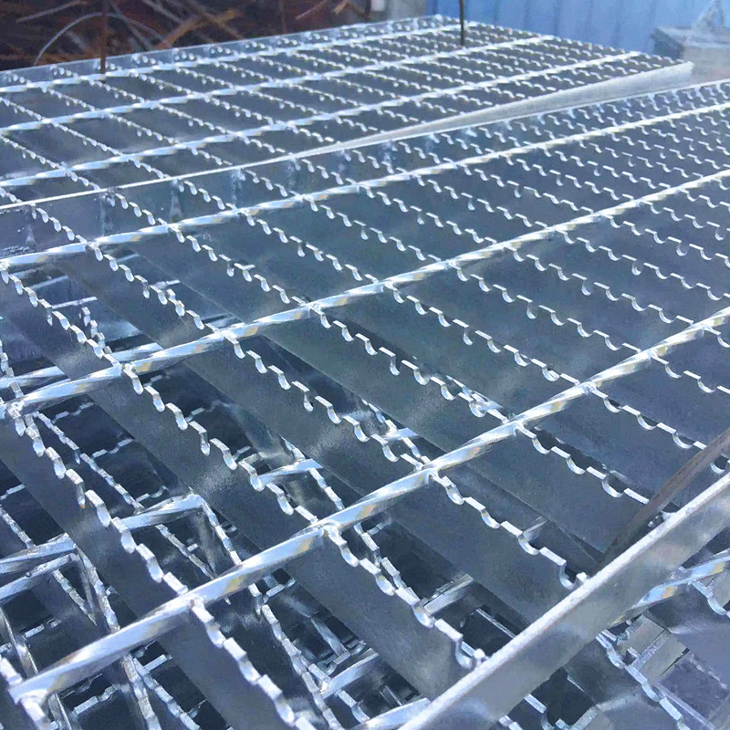 serrated steel grating platform