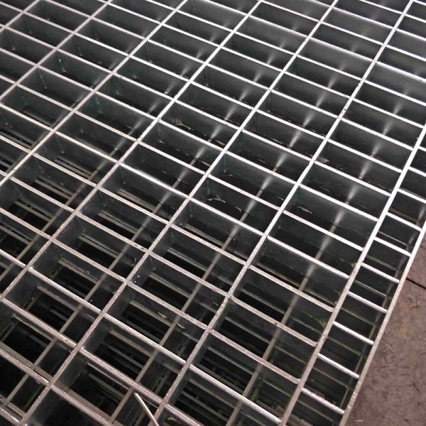 press locked grating manufacturing process interlocking bars