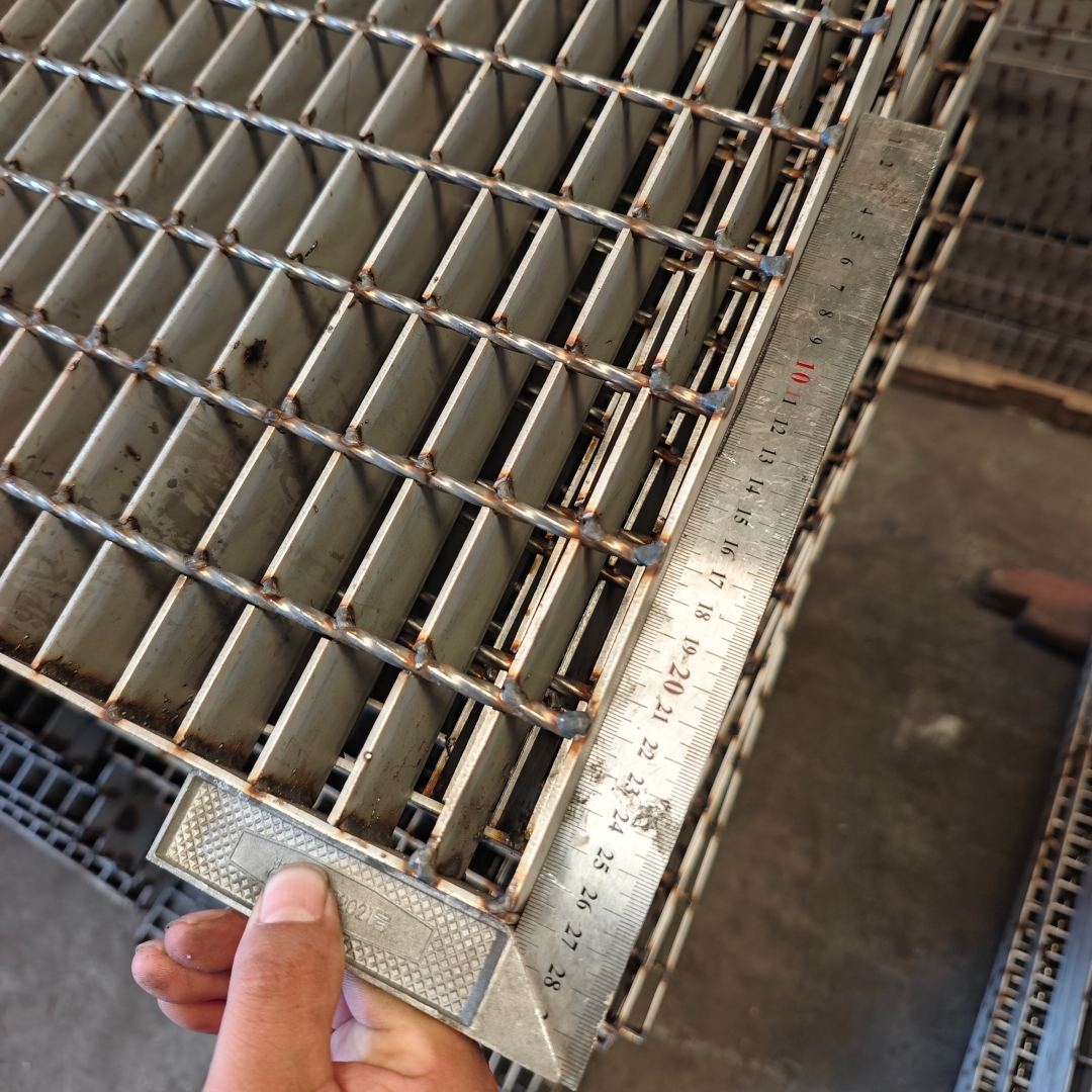 custom stainless steel grating panels