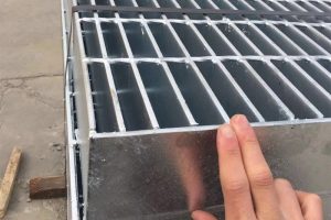 heavy duty steel grating with deep bearing bars
